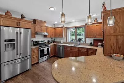 660 King Beach Drive, Howard, OH 43028 - Photo 11