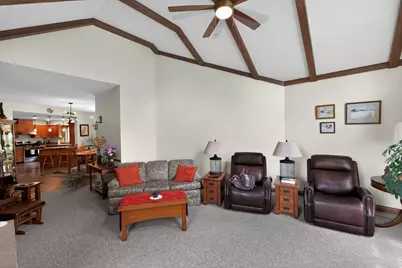 660 King Beach Drive, Howard, OH 43028 - Photo 5