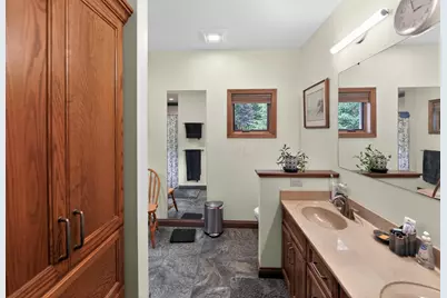 660 King Beach Drive, Howard, OH 43028 - Photo 23