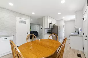 3054 Gerbert Rd, Columbus, OH 43224 - Photo 7