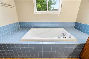 8360 Priestley Dr, Reynoldsburg, OH 43068 - Photo 23