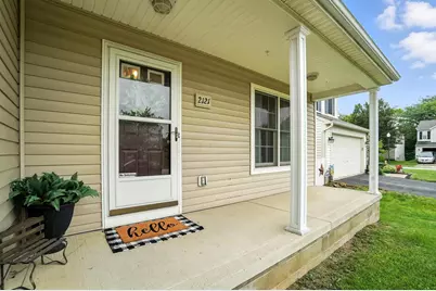2121 Staghorn Way, Grove City, OH 43123 - Photo 5