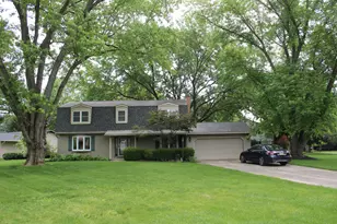 1013 Clubview Blvd S, Columbus, OH 43235 - Photo 1