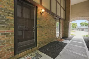 4753 Middletowne St, Columbus, OH 43214 - Photo 3