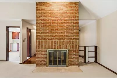2060 Mackenzie Drive #2, Columbus, OH 43220 - Photo 7