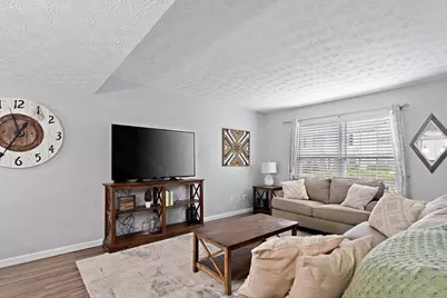 4837 Stoneybrook Boulevard #30B, Hilliard, OH 43026 - Photo 5
