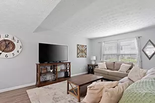 4837 Stoneybrook Blvd, Hilliard, OH 43026 - Photo 5