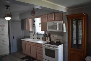 40 Walnut St, Ashville, OH 43103 - Photo 11
