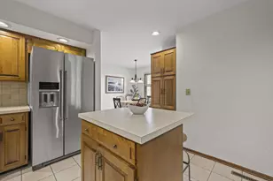 2213 Partlow Dr, Columbus, OH 43220 - Photo 17