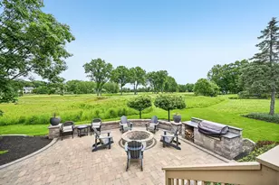 5751 Medallion Dr E, Westerville, OH 43082 - Photo 9