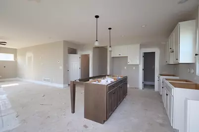2711 Charlotte Way, Delaware, OH 43015 - Photo 5