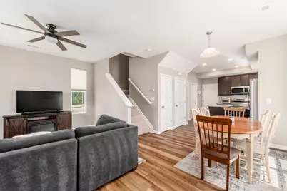 2518 Tree Knoll Court, Columbus, OH 43219 - Photo 7