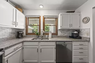 5784 Parkbridge Ln, Dublin, OH 43016 - Photo 9