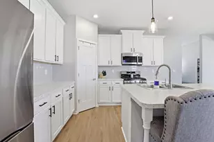 27 Hemingway Ave, Ashville, OH 43103 - Photo 13