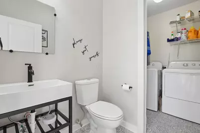 44 W Deshler Avenue, Columbus, OH 43206 - Photo 31