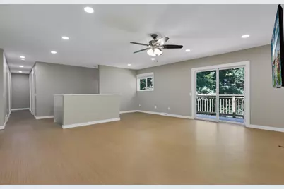 187 Valley View Drive SE, Heath, OH 43056 - Photo 9