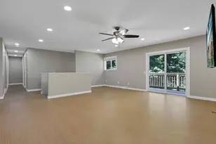 187 Valley View Dr SE, Heath, OH 43056 - Photo 9