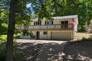 187 Valley View Dr SE, Heath, OH 43056 - Photo 3