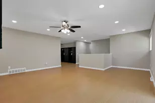 187 Valley View Dr SE, Heath, OH 43056 - Photo 17