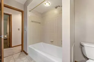 1361 Deerlick Dr, Columbus, OH 43228 - Photo 53