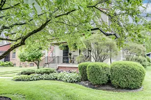427 E Dunedin Rd, Columbus, OH 43214 - Photo 5