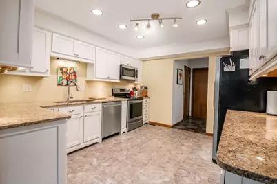 4573 Arlingate Drive W, Columbus, OH 43220 - Photo 11