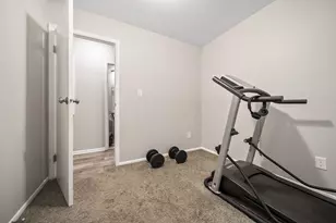 4034 E Mound St, Columbus, OH 43227 - Photo 25