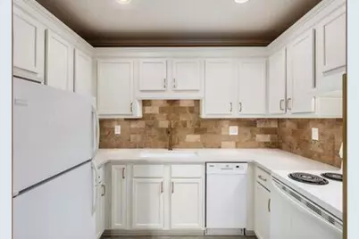 4117 Karl Road #304, Columbus, OH 43224 - Photo 3