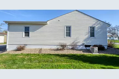 2411 Bell Street, Zanesville, OH 43701 - Photo 9