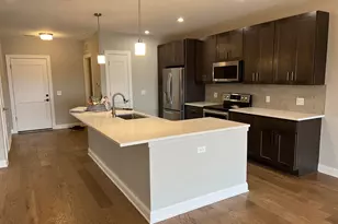 5285 Highpointe Lakes Dr, Columbus, OH 43081 - Photo 9