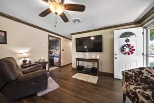 320 Apache Dr, Circleville, OH 43113 - Photo 5