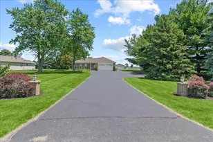 135 N Dugan Rd, Urbana, OH 43078 - Photo 3