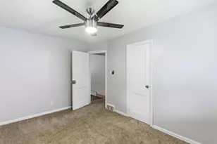 3103 Azelda St, Columbus, OH 43224 - Photo 31