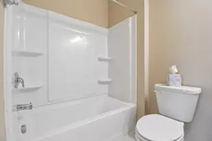 6012 Lawthorn Dr, Westerville, OH 43081 - Photo 7