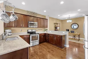 3834 Rennes Dr, Columbus, OH 43221 - Photo 11