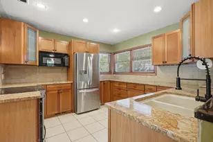 998 Afton Rd, Columbus, OH 43221 - Photo 17