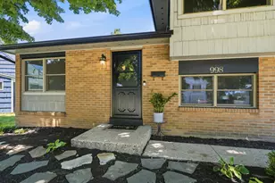 998 Afton Rd, Columbus, OH 43221 - Photo 3