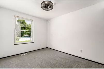 5017 Silverton Drive, Columbus, OH 43232 - Photo 31