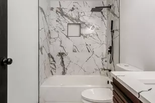 5017 Silverton Dr, Columbus, OH 43232 - Photo 23