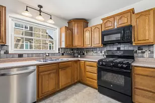 260 Dixon Ct, Columbus, OH 43214 - Photo 17