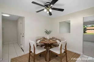 5467 Roche Dr, Columbus, OH 43229 - Photo 9