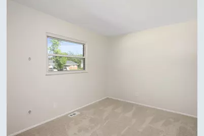 5467 Roche Drive, Columbus, OH 43229 - Photo 15