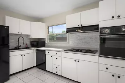 5467 Roche Drive, Columbus, OH 43229 - Photo 11