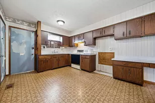 5332 Trabue Rd, Columbus, OH 43228 - Photo 15