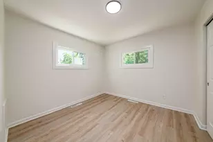 2345 Century Dr, Columbus, OH 43211 - Photo 13