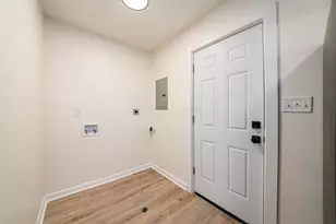 2345 Century Dr, Columbus, OH 43211 - Photo 11