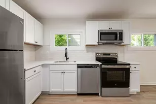 2345 Century Dr, Columbus, OH 43211 - Photo 7