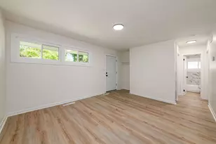 2345 Century Dr, Columbus, OH 43211 - Photo 5