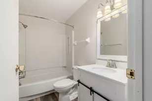 916 Worthington Woods Blvd, Columbus, OH 43085 - Photo 19