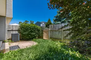 916 Worthington Woods Blvd, Columbus, OH 43085 - Photo 27